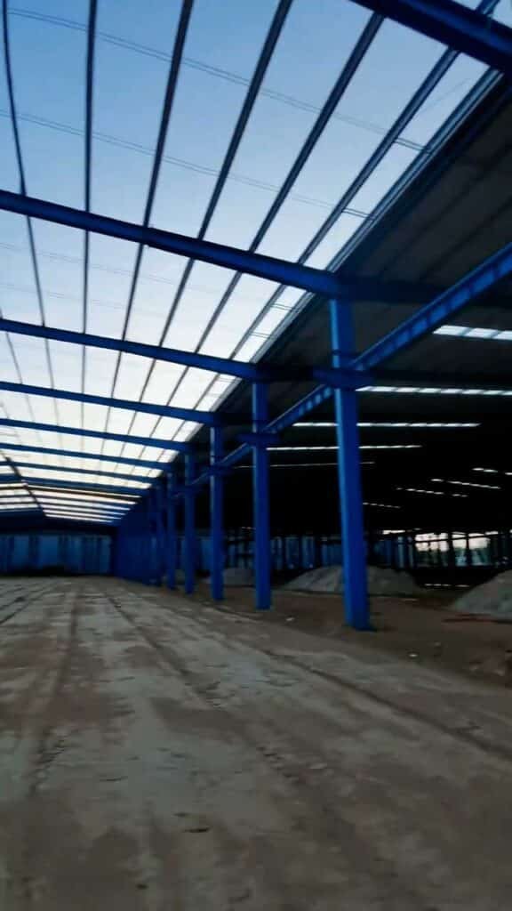 steel building engineering clear span distribution center