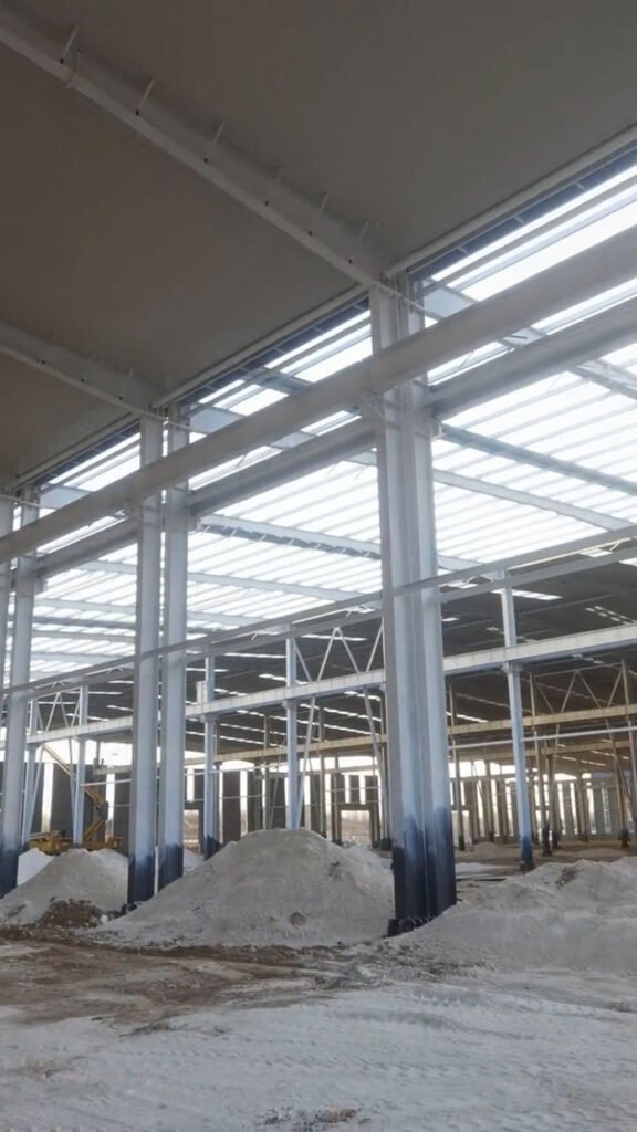 Errores comunes que aumentan el presupuesto de una bodega industrial.