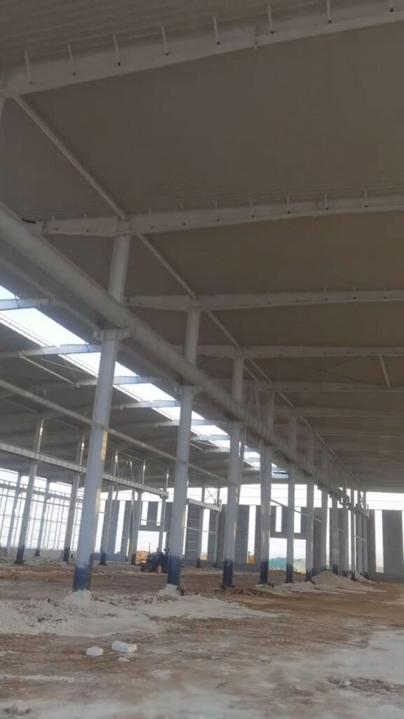 Ventajas de utilizar estructuras metálicas en proyectos industriales.
