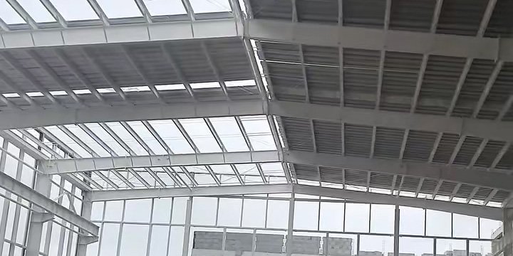 Marco de cubierta y estructura de techo prefabricada por un proveedor para importar almacenes metálicos.